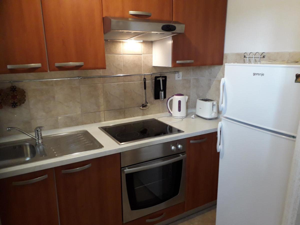 Apartments J&R Babara Биоград-на-Мору Экстерьер фото