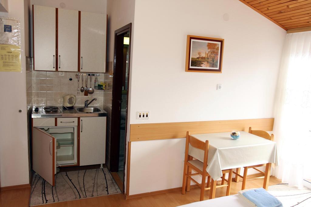Apartments J&R Babara Биоград-на-Мору Номер фото