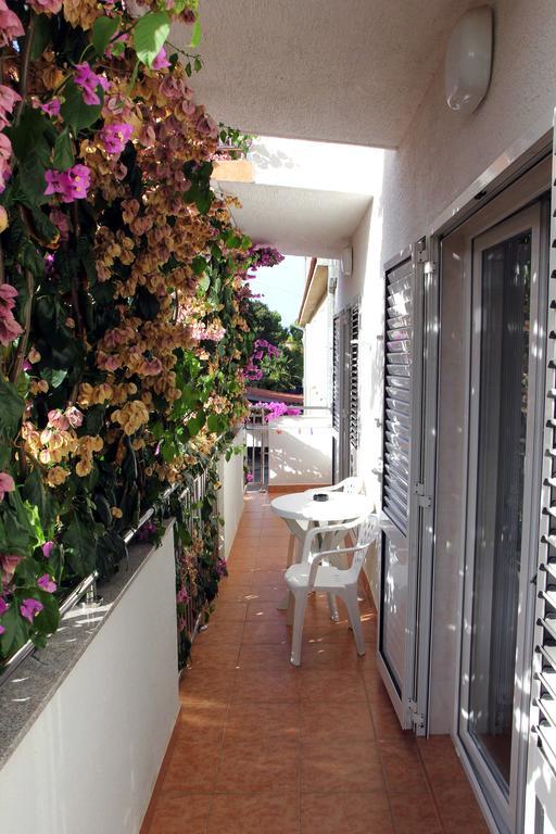 Apartments J&R Babara Биоград-на-Мору Номер фото